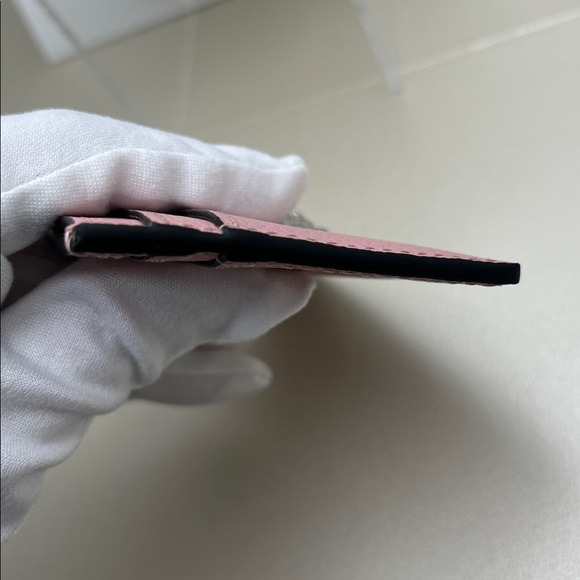 Versace Medusa Head Pink Leather Card Holder NWOT $275 Retail w/COA No Box/Dust - Picture 11 of 17